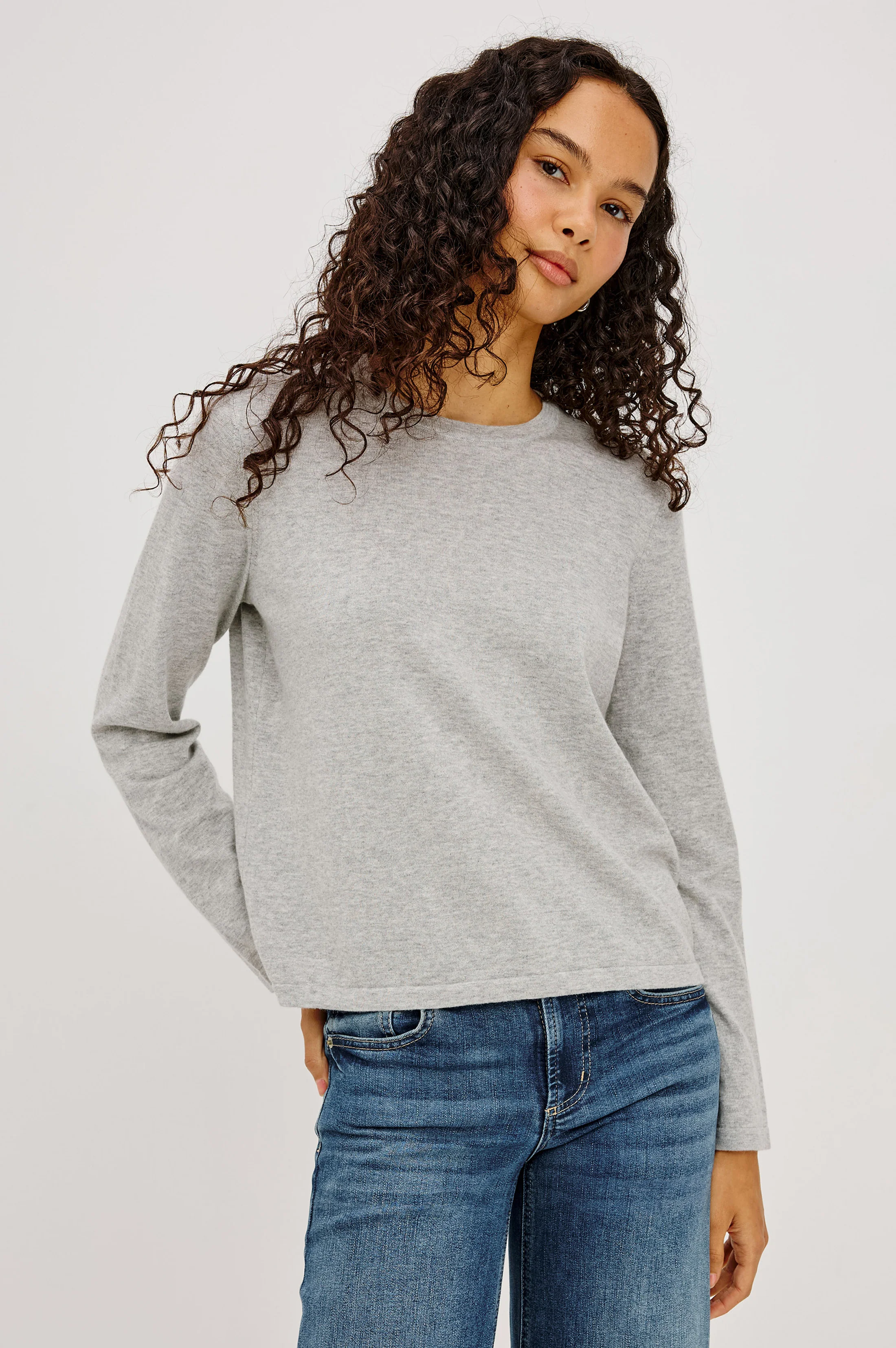 COTTON CASHMERE LONG SLEEVE T-SHIRT - HEATHER GREY - Image 4