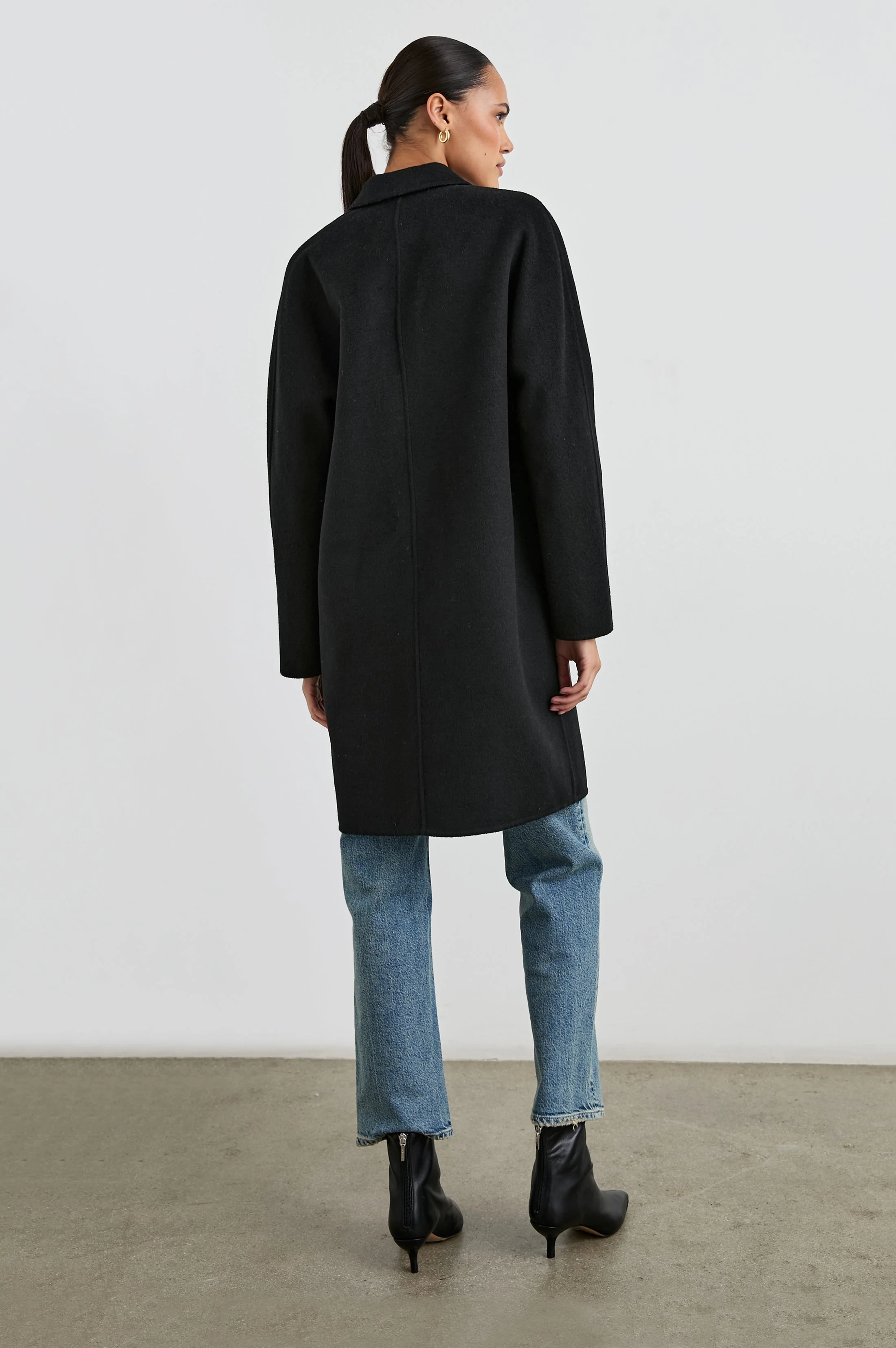EVEREST COAT - BLACK - Image 11
