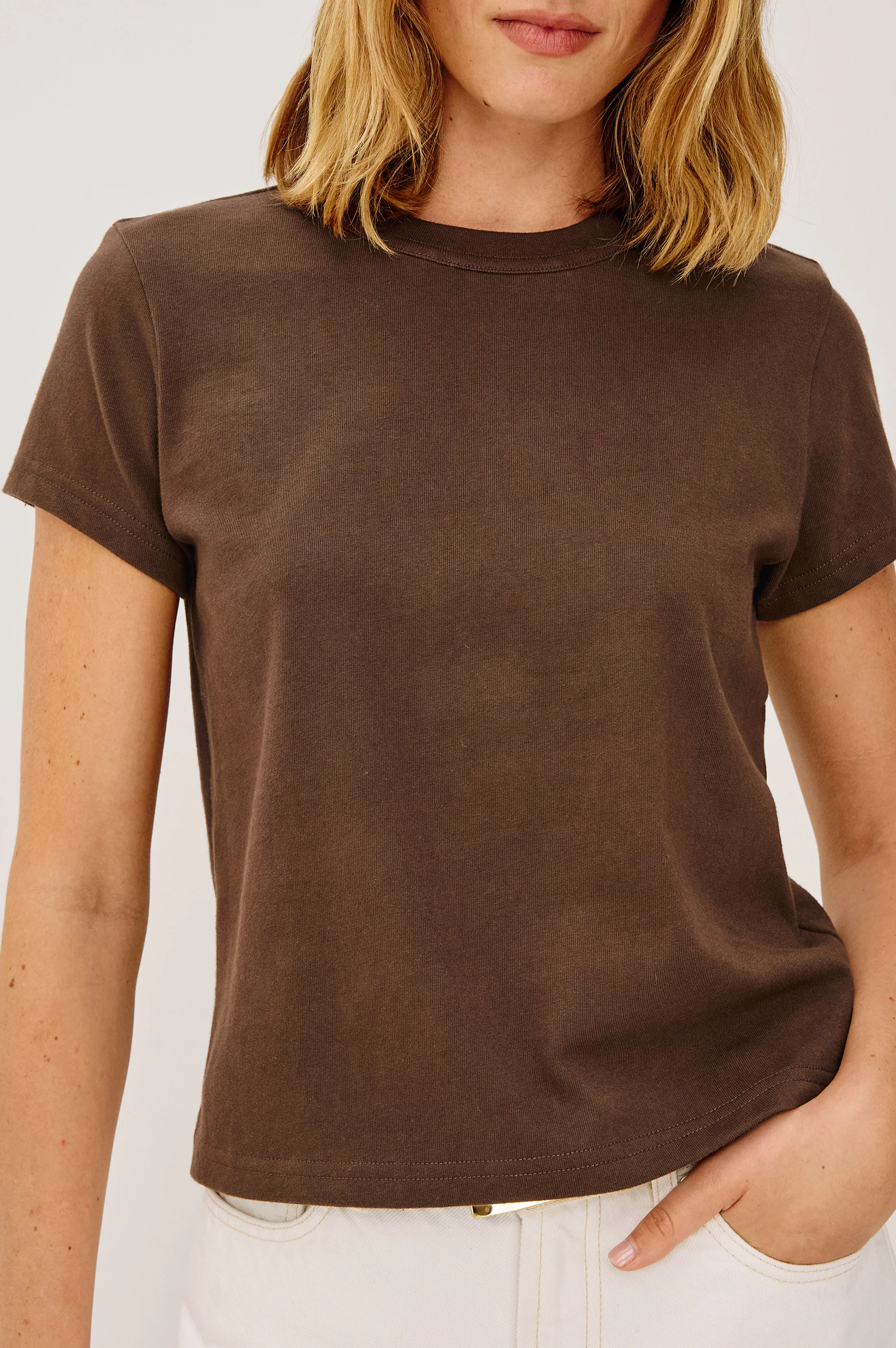 GIRLFRIEND T-SHIRT - ESPRESSO - Image 2