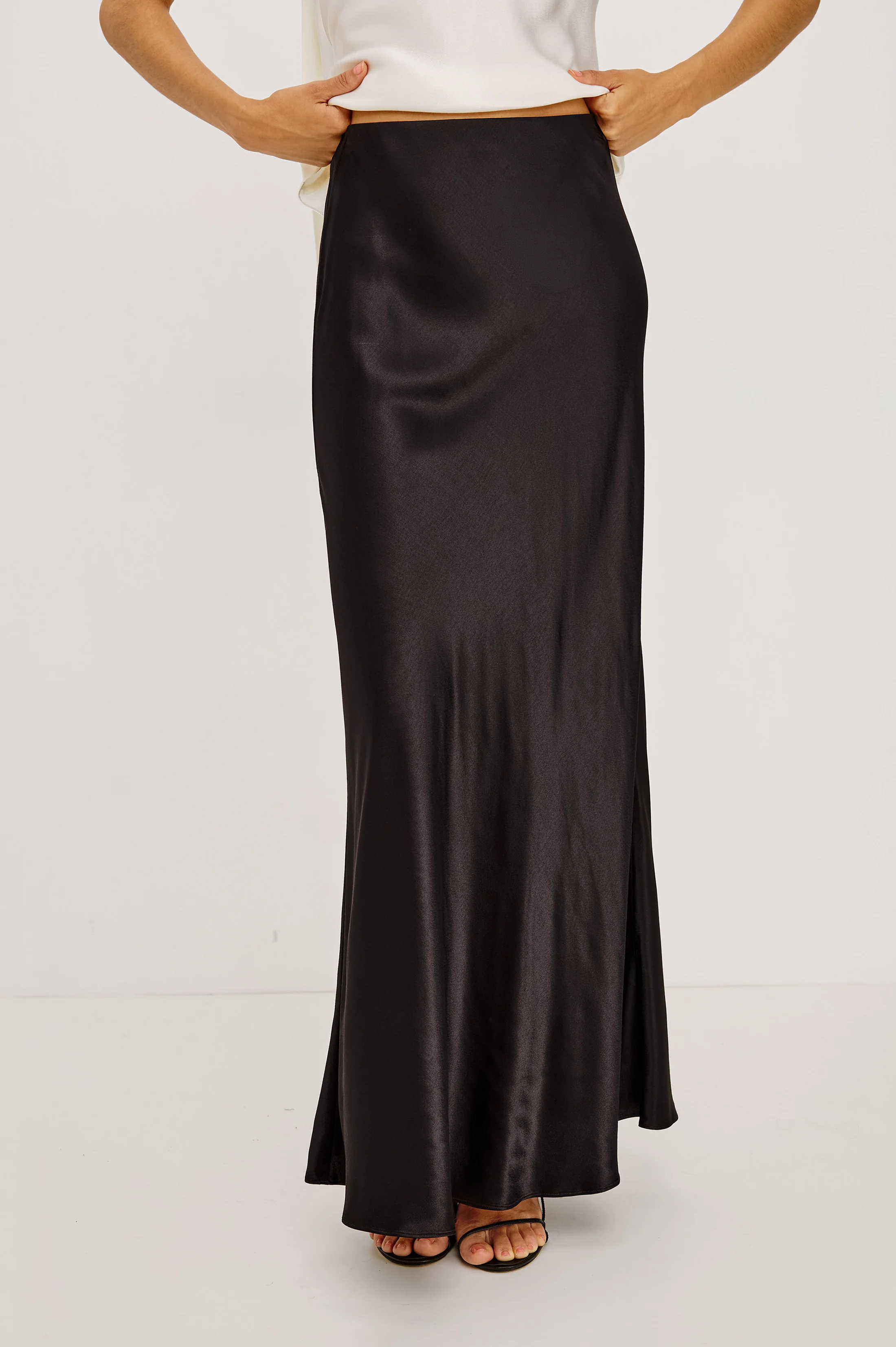 ROMINA SKIRT - BLACK